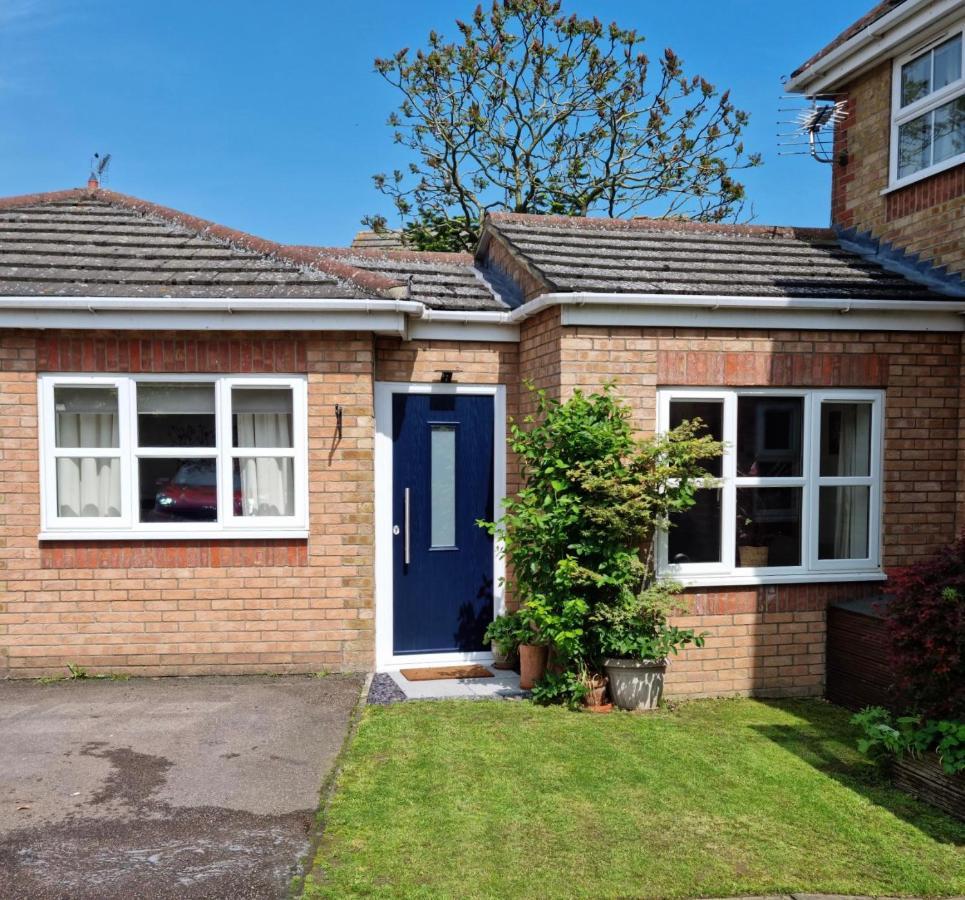 Beautiful Studio In Ely Exterior photo